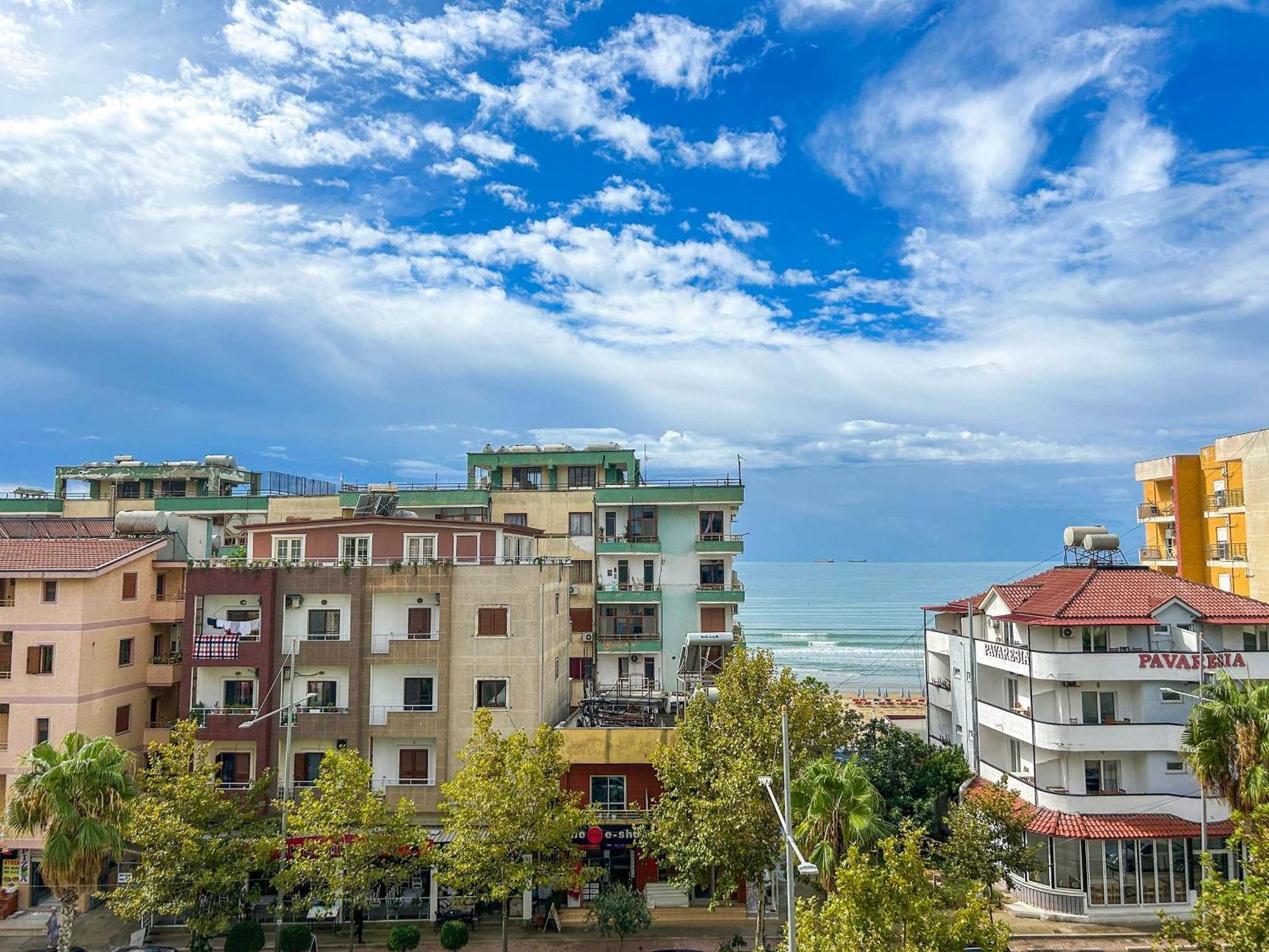 Appartamento Korabi Luk 695 *