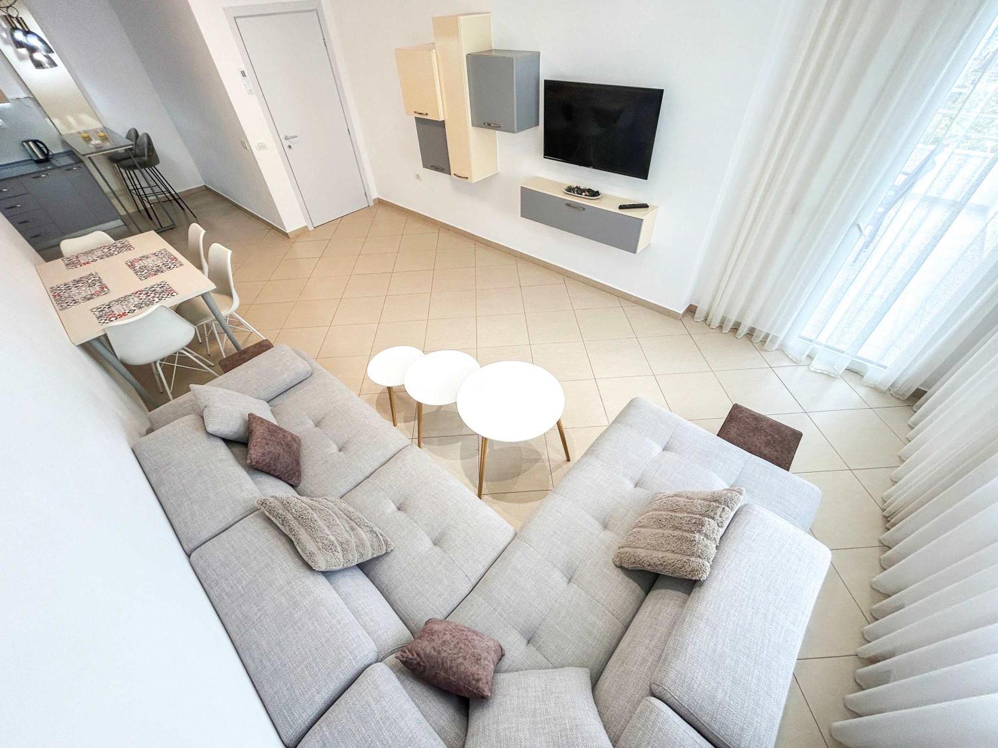 Korabi Luk 695 Appartamento *